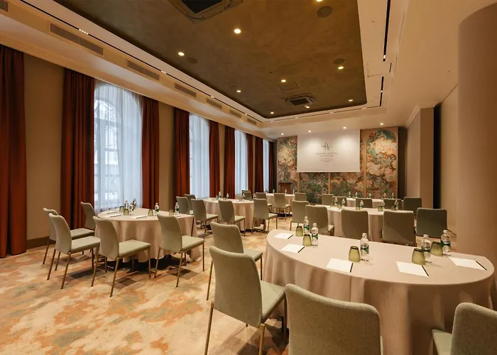 Grand Hotel Vilnius, Curio Collection By Hilton